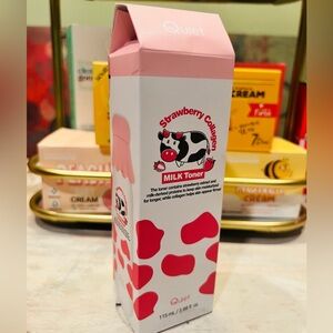Quret Strawberry Collagen Milk Toner